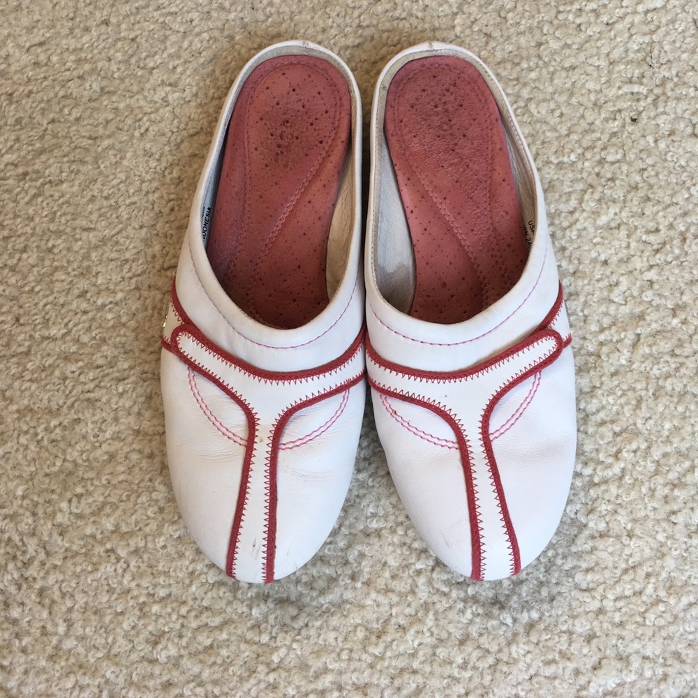 Lacoste slides