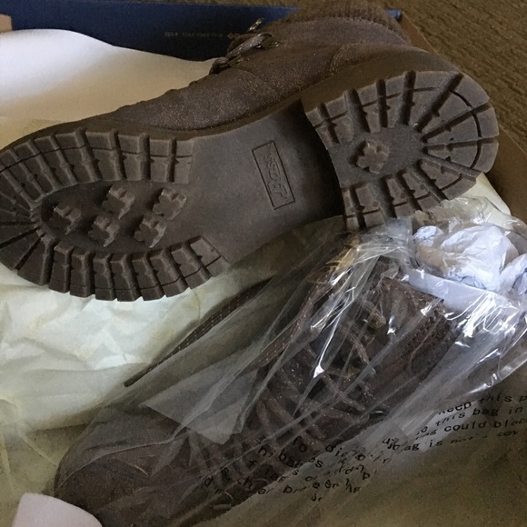 Bass Glamour Combat Boots. NWT Size 6 - Picture 5 of 8