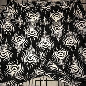 Feather Lularoe leggings