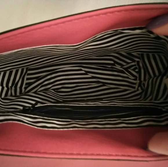 NWOT Edgy Red Leather Purse😎 - Picture 7 of 7