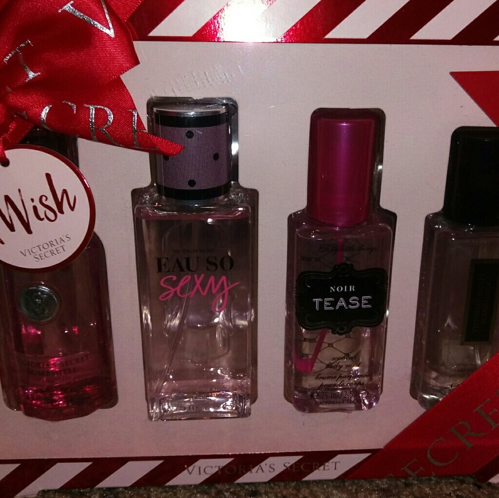 VS PINK XMAS  Bundled Perfumes!