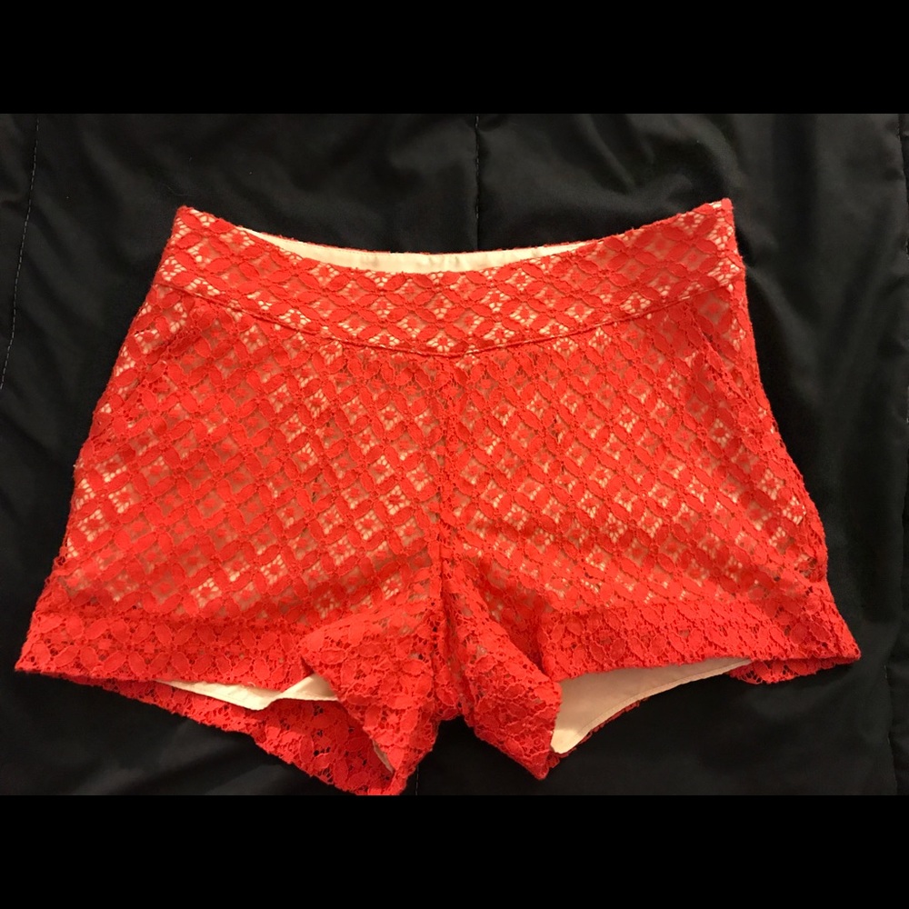 Summer shorts lace pattern size 2 women's