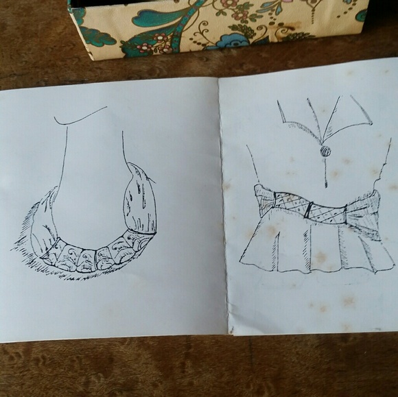 VINTAGE Scarf Tube - Picture 5 of 8