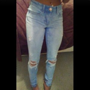AEO Distressed jeggings
