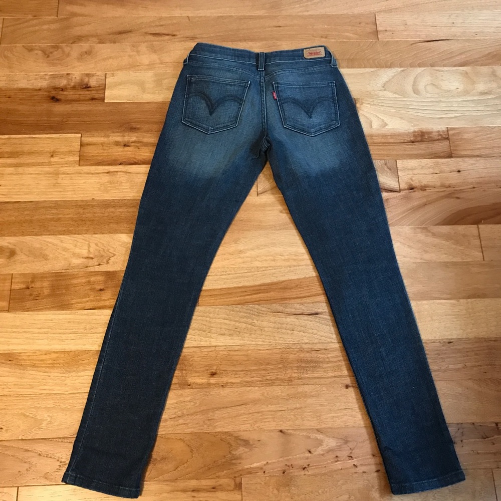 Levi's 528 curvy cut skinny Jeans size 5 like new
