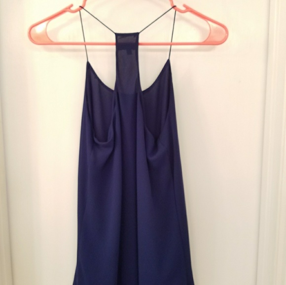 Top - Picture 2 of 2