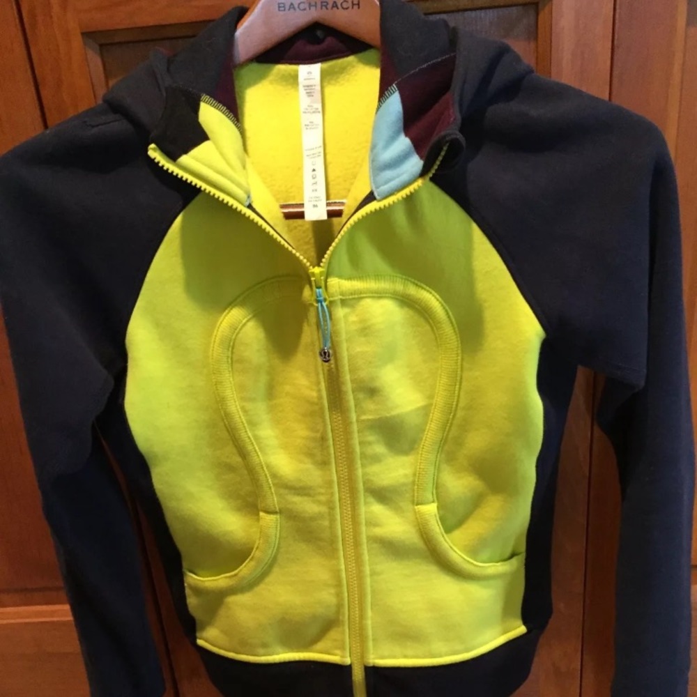 LULULEMON jacket size 6!