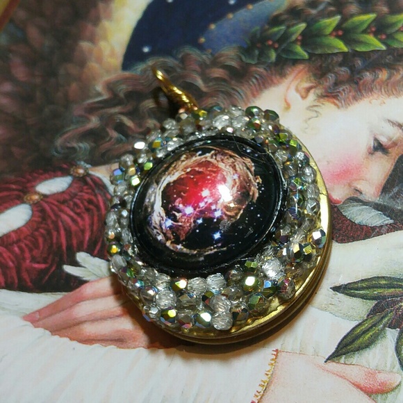 #0022 Artisan Handcrafted Nebula Helix Locket - Picture 1 of 4