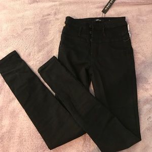 NWT BLACK HIGH WAISTED SKINNY JEANS SIZE 0