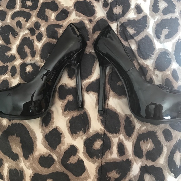 PLATFORM HEELS FROM SHOEDAZZLE ❤️ - Picture 5 of 7