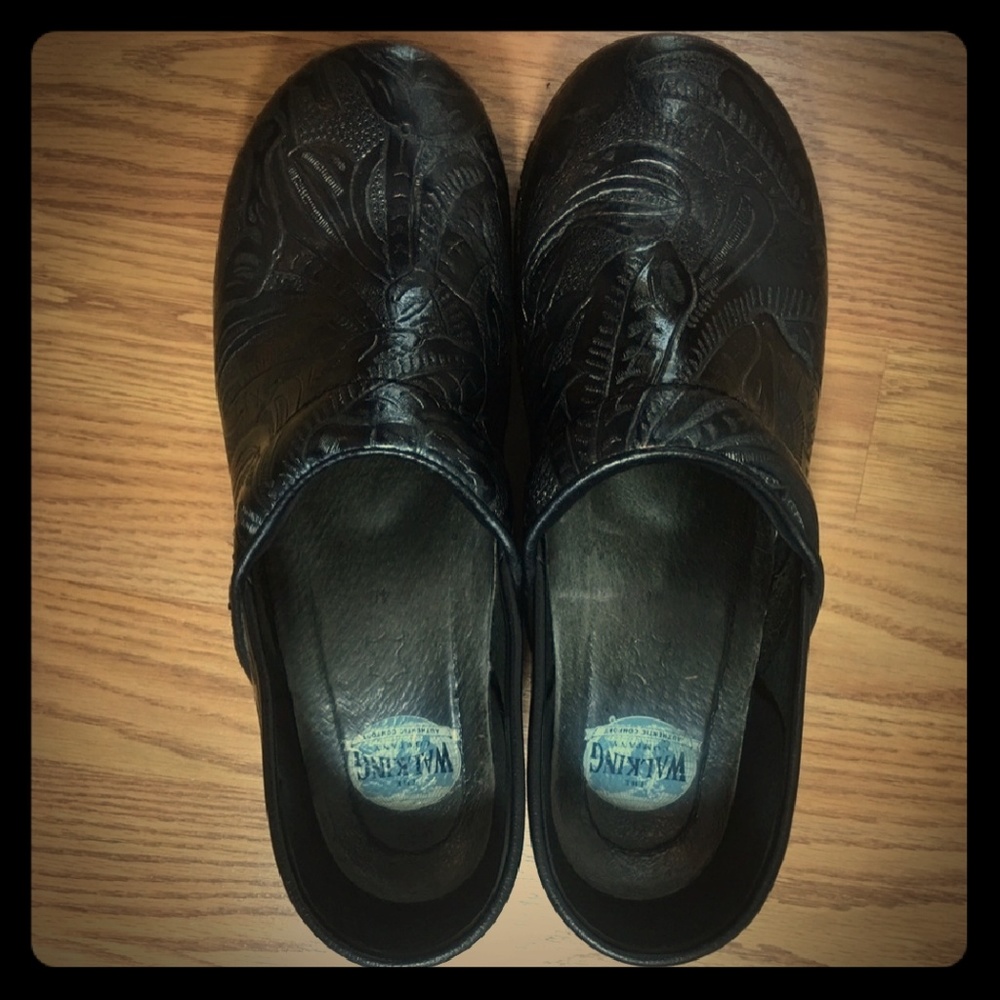 Dansko nursing shoes