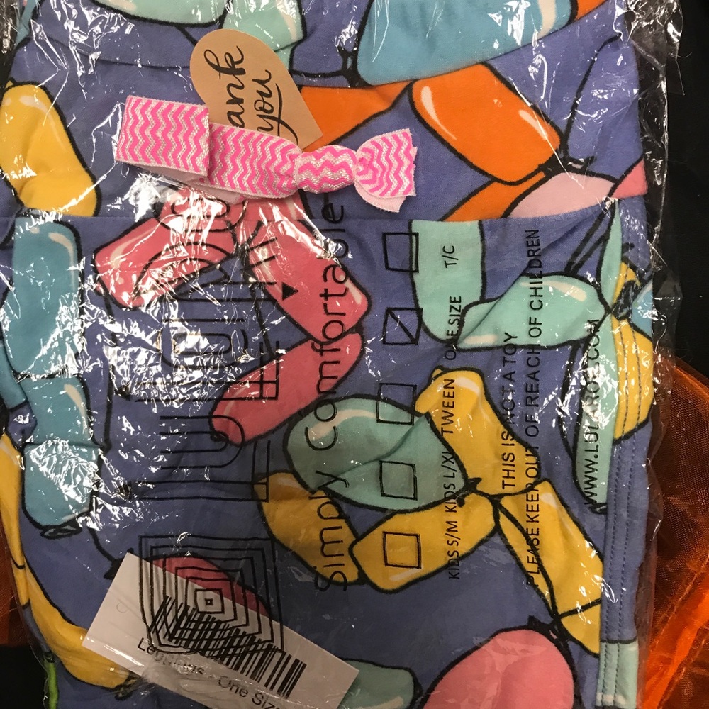 Lularoe Os balloon animals. Birthday leggings