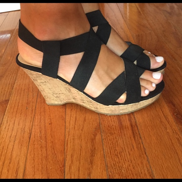 Dirty Laundry Shoes - 👩🏻‍🎨 Dirty Laundry Elastic and Cork Wedges 8.5
