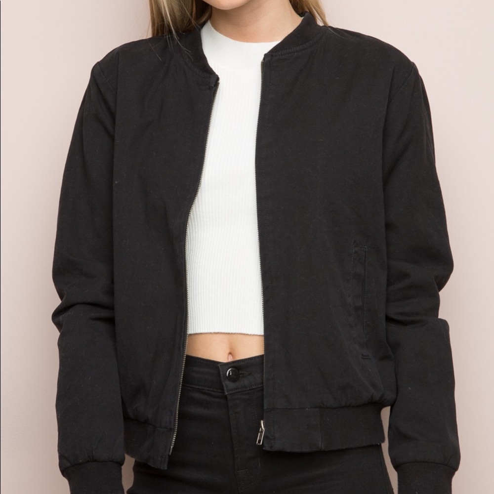 Black bomber jacket 💀