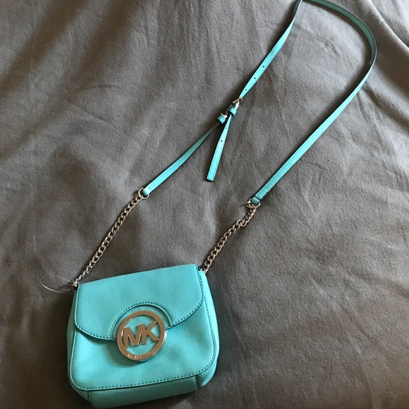 Small Shoulder Clutch - Picture 2 of 4