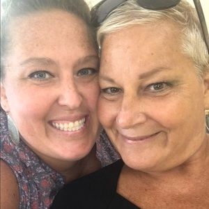 Meet your Posher, Carly