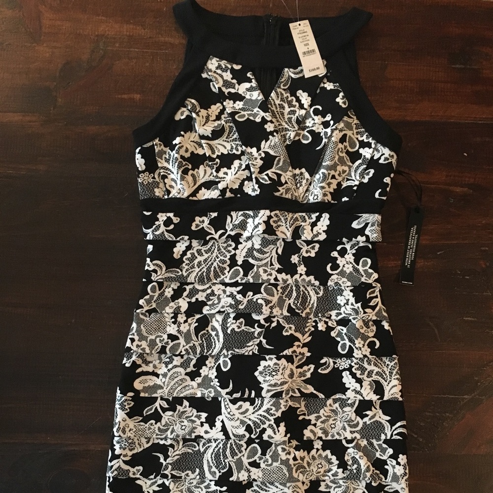 NWT White House Black Market Dress Size 4**$160**