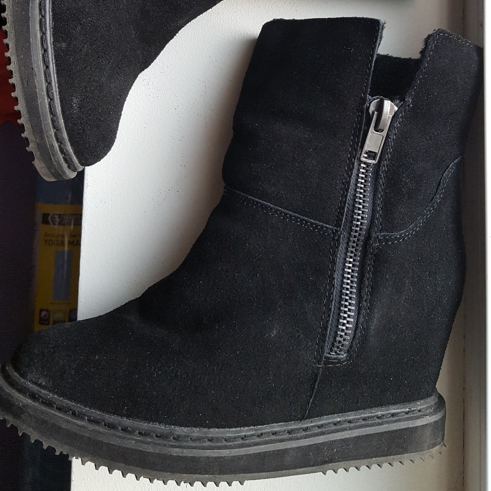 Platform wedge suede boots for Fall/Winter