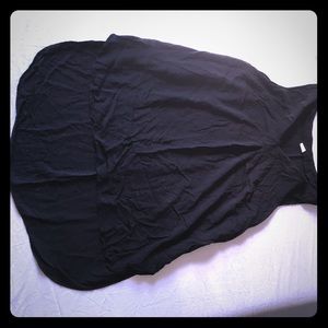 Black sleeveless tank top