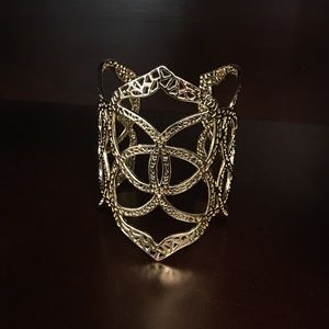Kendra Scott Roni Cuff in Gold