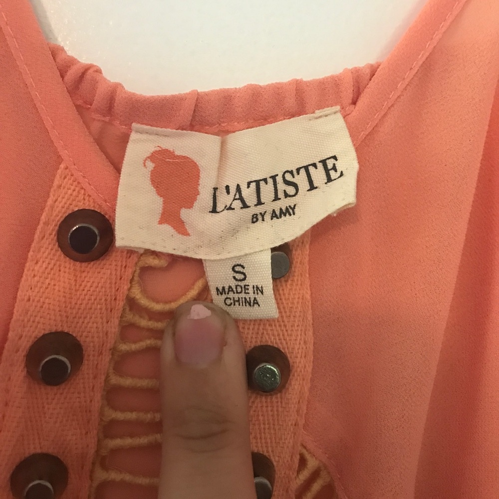 Flowy peachy top - Picture 3 of 3