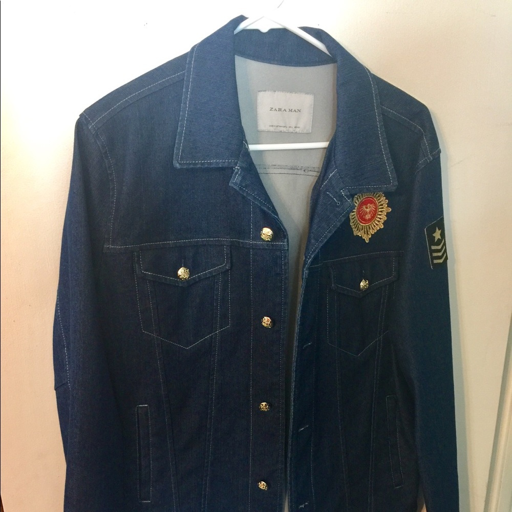 DENIM JACKET