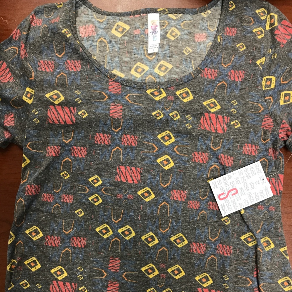 Lularoe Classic T NWT