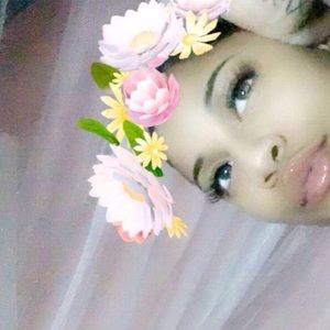 Meet your Posher, Naimah