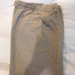 Tan trousers.  Beautiful look.
