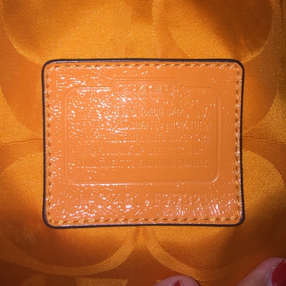 Coach bag and clutch set - Picture 8 of 8