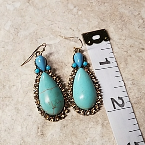 E584 Howlite & Paved Amber Crystal Earrings - Picture 5 of 5