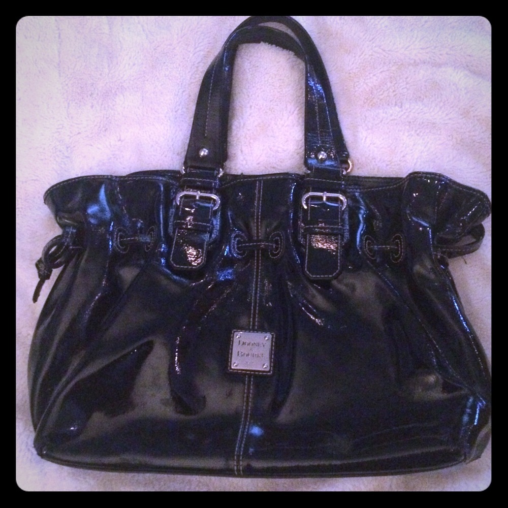 Patent leather Dooney & Bourke bag