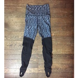 LULULEMON stirrup pants, like new condition