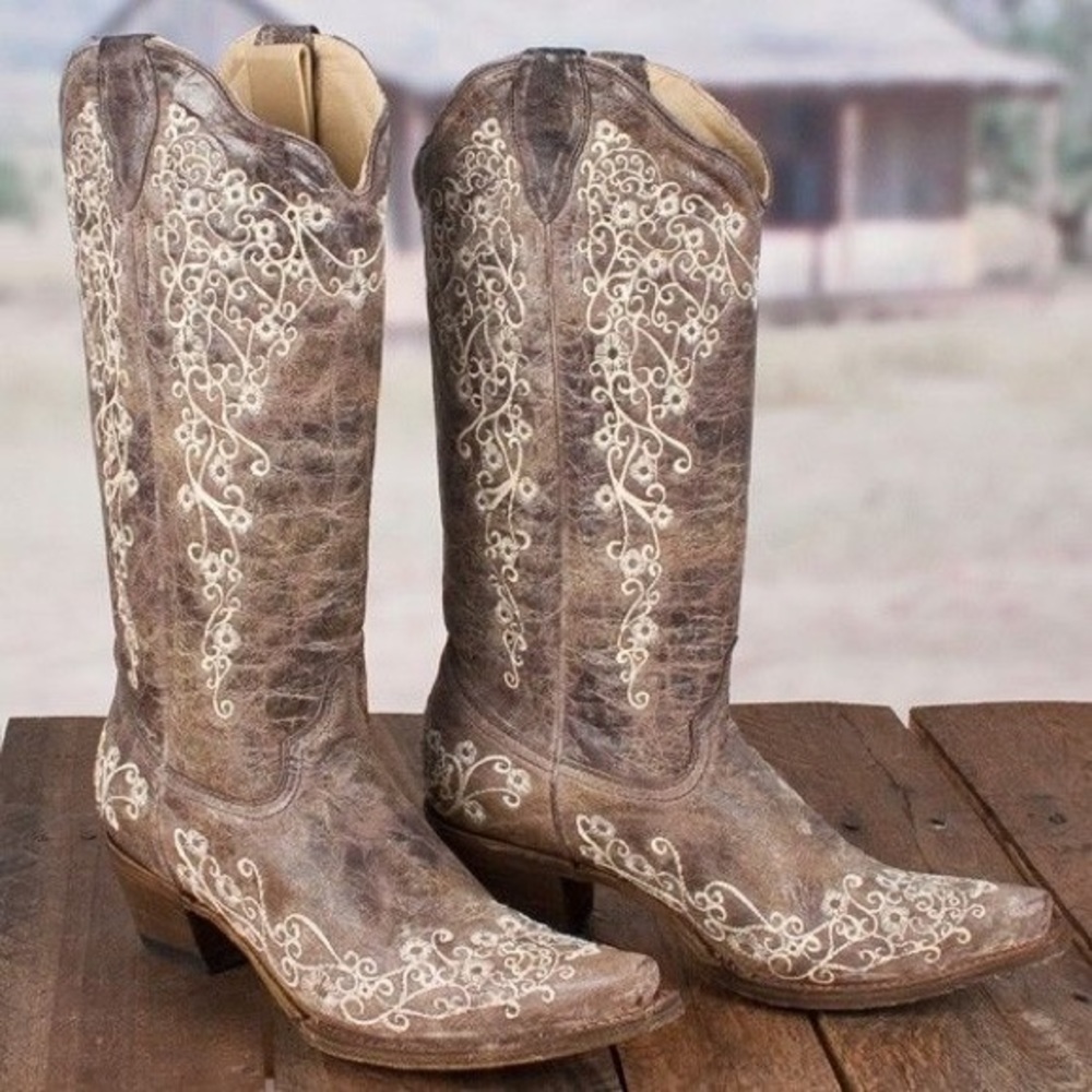 Corral embroidered "wedding" cowboy boot 6