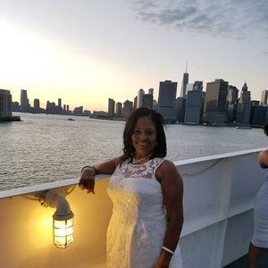 Meet your Posher, Delores