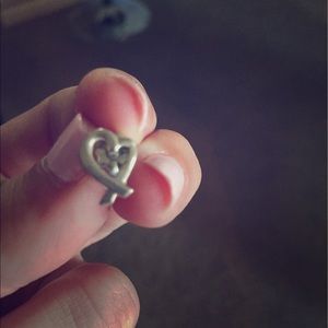 AUTHENTIC - TIFFANY & CO loving heart earrings