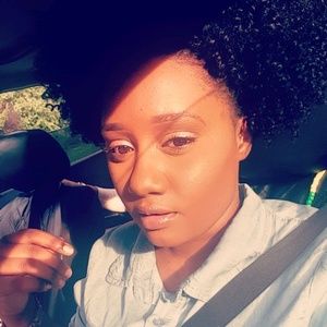 Meet your Posher, Celine