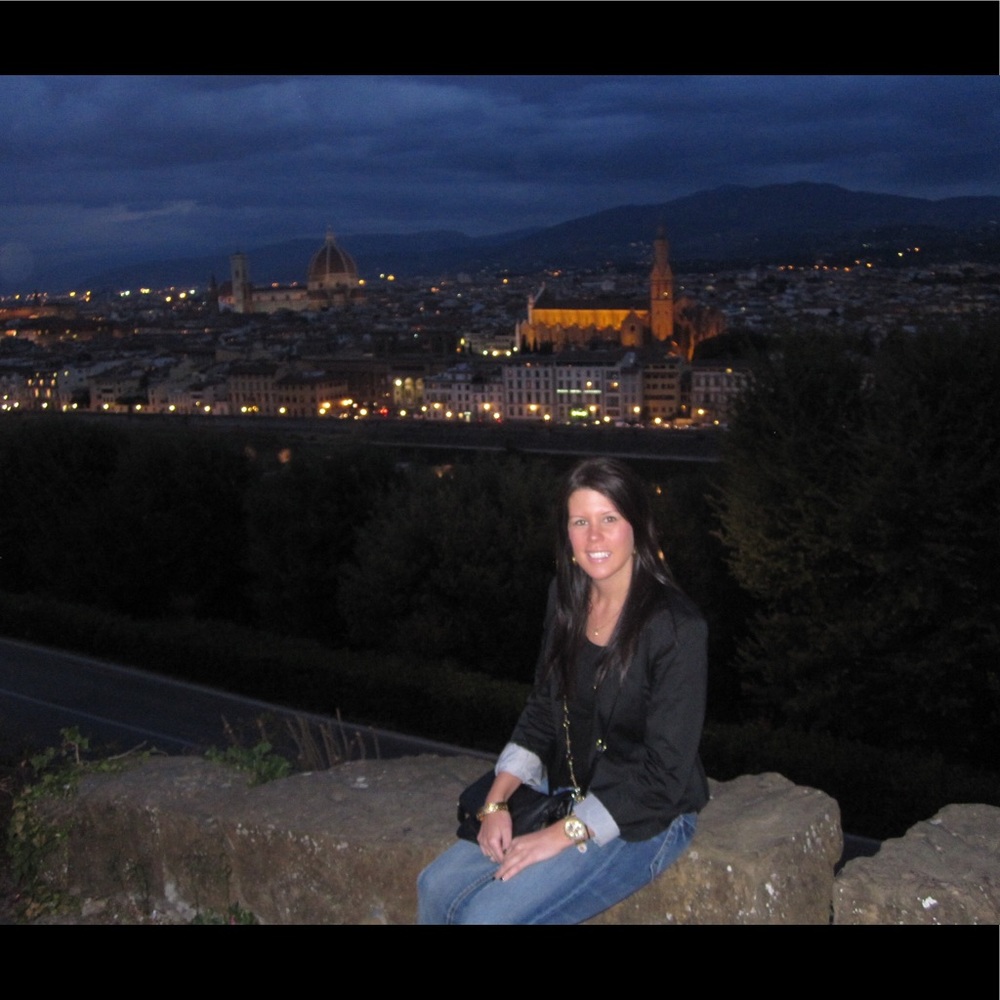 Meet your Posher, Elaine