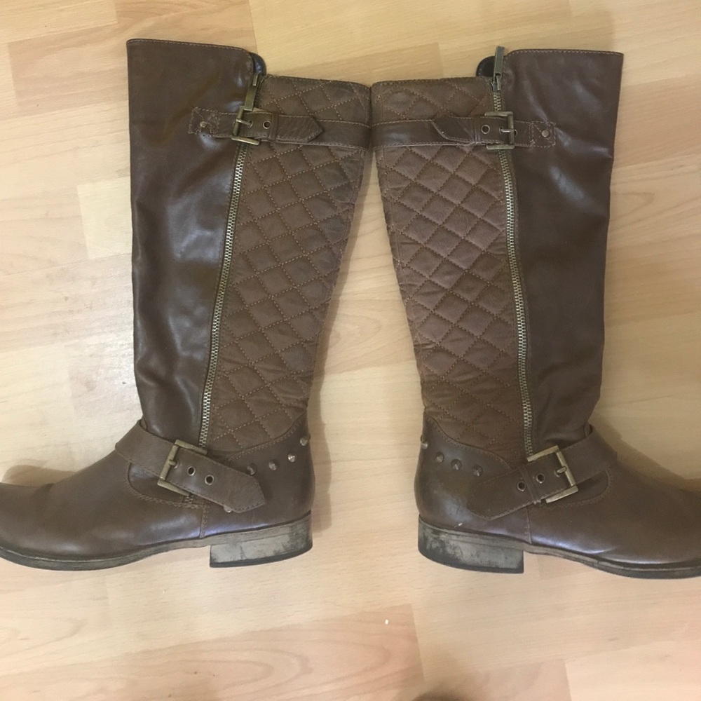Boots - Picture 3 of 3