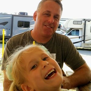 Meet your Posher, Dena