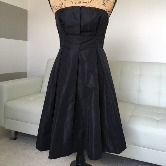 Moda International Other - LBD!!! Strapless black dress with pockets!