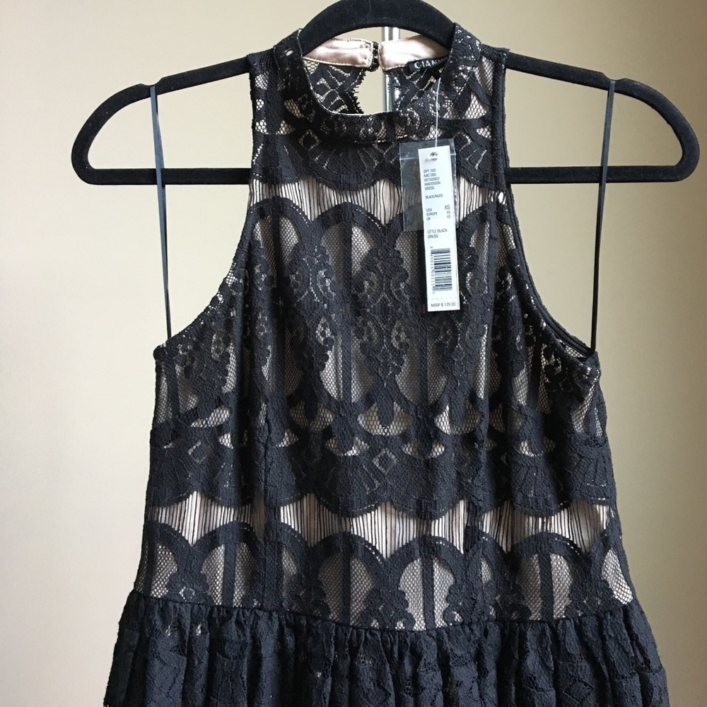 ‼️SOLD IN BUNDLE‼️ Gianni Bini Lace Dress - Picture 3 of 8