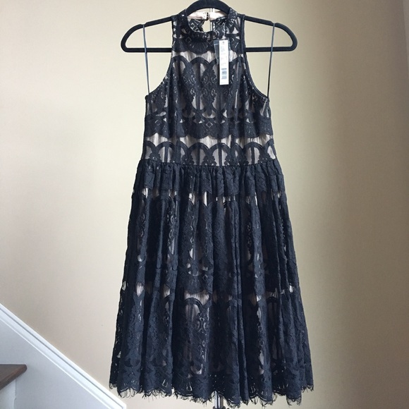 ‼️SOLD IN BUNDLE‼️ Gianni Bini Lace Dress - Picture 2 of 8