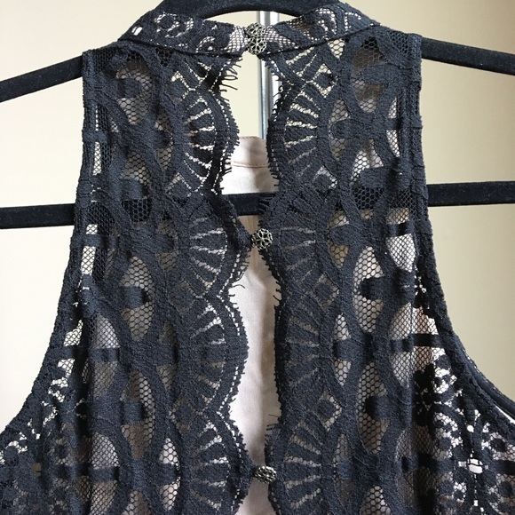 ‼️SOLD IN BUNDLE‼️ Gianni Bini Lace Dress - Picture 6 of 8