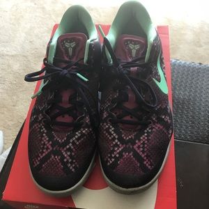 Ladies Athletic shoes