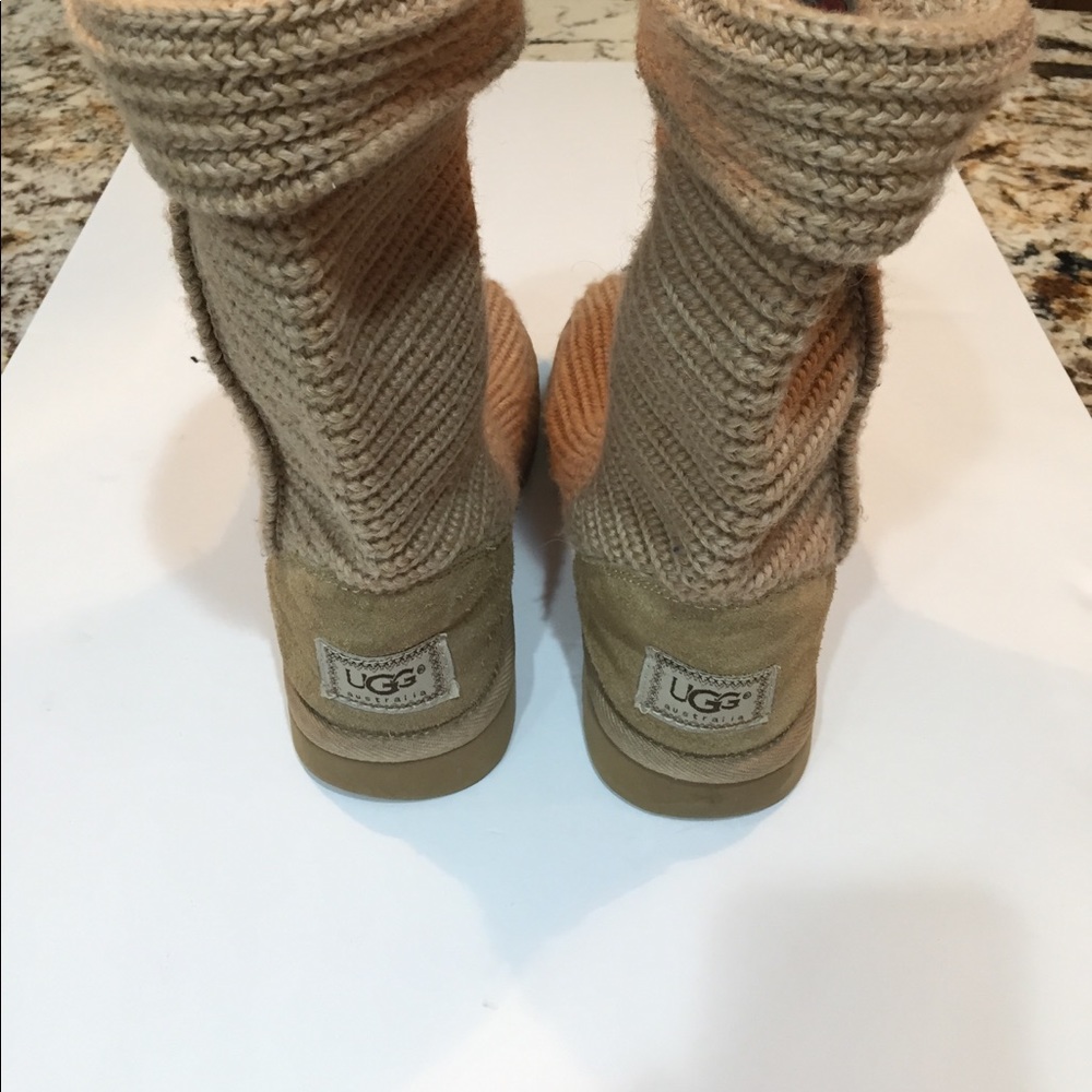 Tall UGG Knit Boot- Size 7