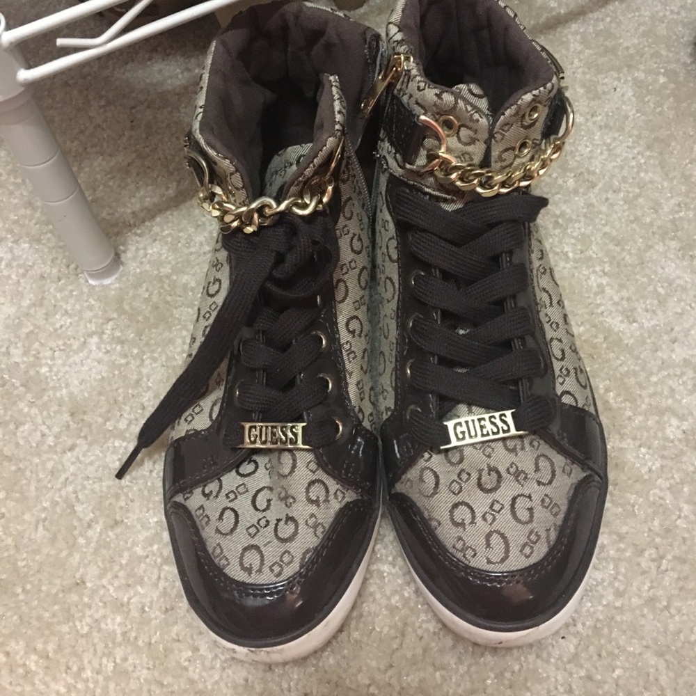 Guess sneaker shoes