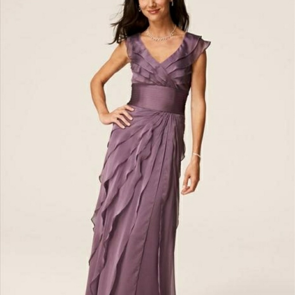 Adriana papell ocasions gown