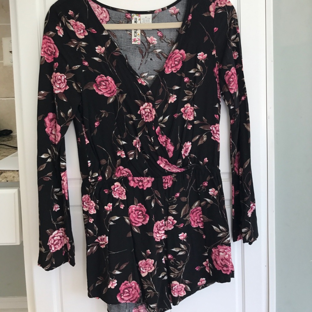 Tilly's Floral Bell Sleeve Romper
