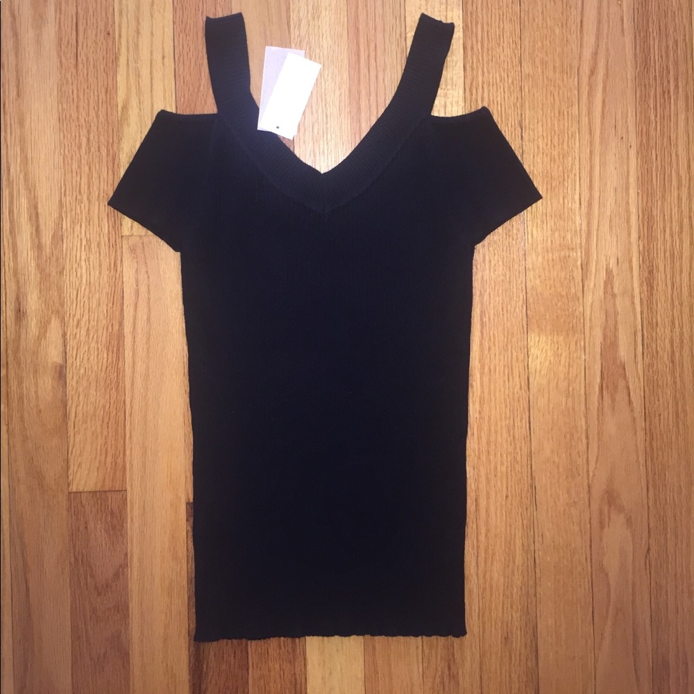 Philosophy Cold Shoulder Ribbed Top - Picture 2 of 7